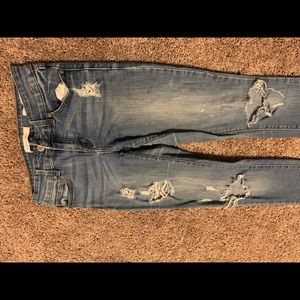 Medium wash ripped jean